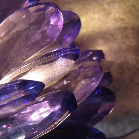 River of Goods Purple Daffodils LED Branch Transparent Pedal Plastic Leaves 24" - Picture 2 of 16